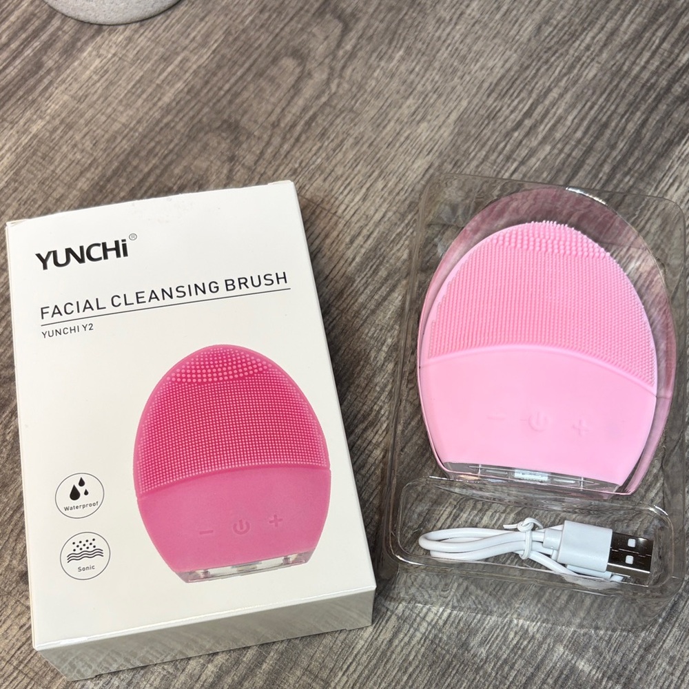🌻5 for $30🌻 Pink Facial Cleansing Brush